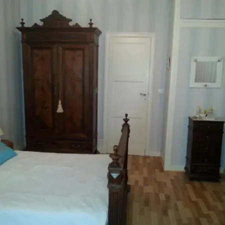 Apartment Pereire T2 75m2 En Rdc + Jardin Prive